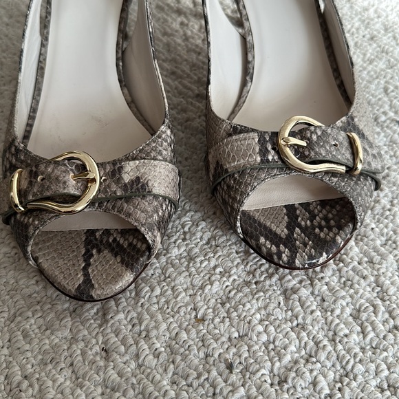 Cole Haan Slingback Heels | sz 8.5 B | neutral snakeskin color like new - Picture 4 of 10